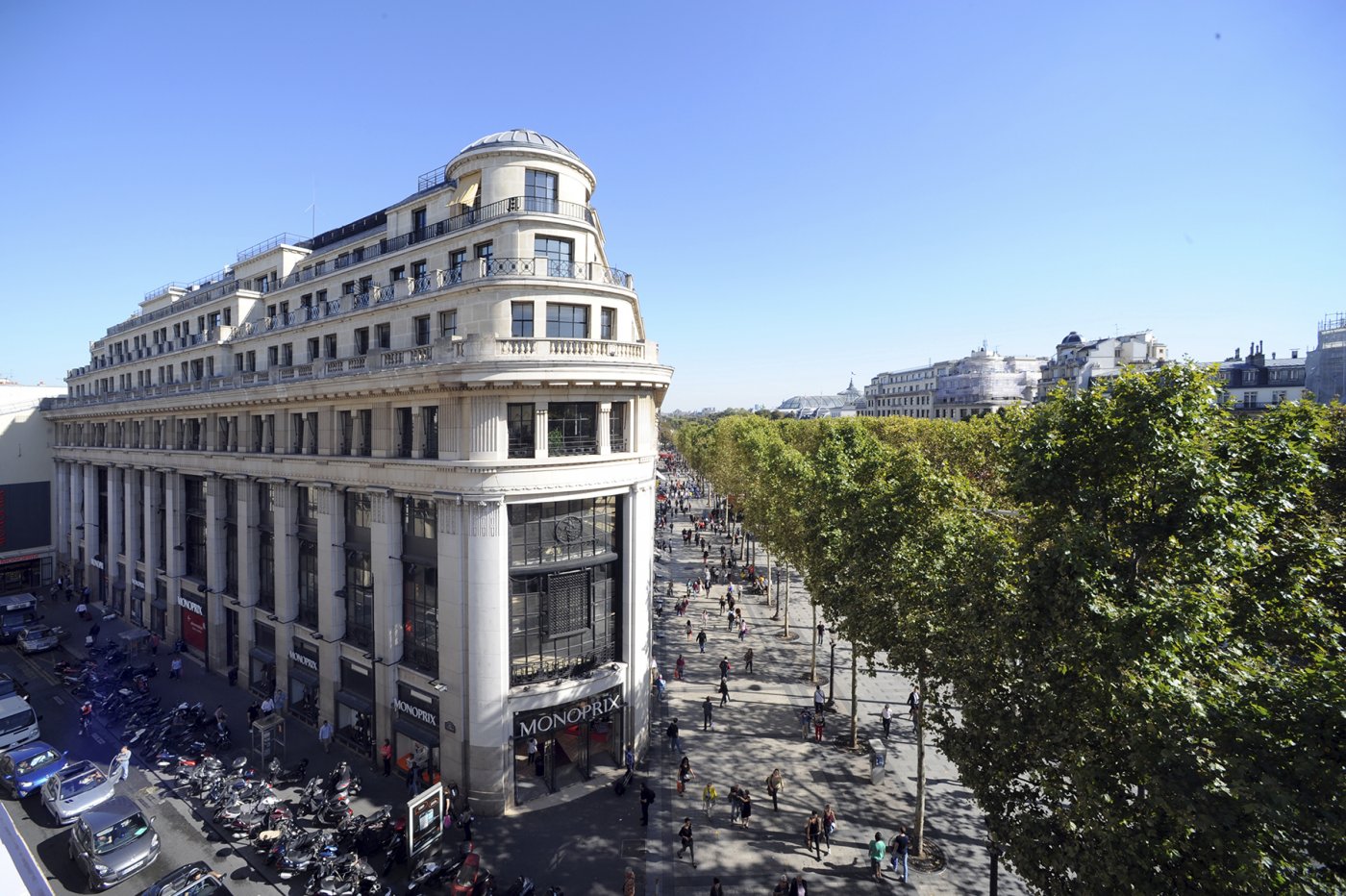 Galerie Lafayette Champs-Elysees – IN CORP Solutions
